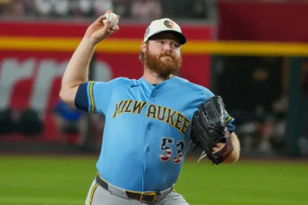 Brewers' Woodruff says he won't need shoulder surgery